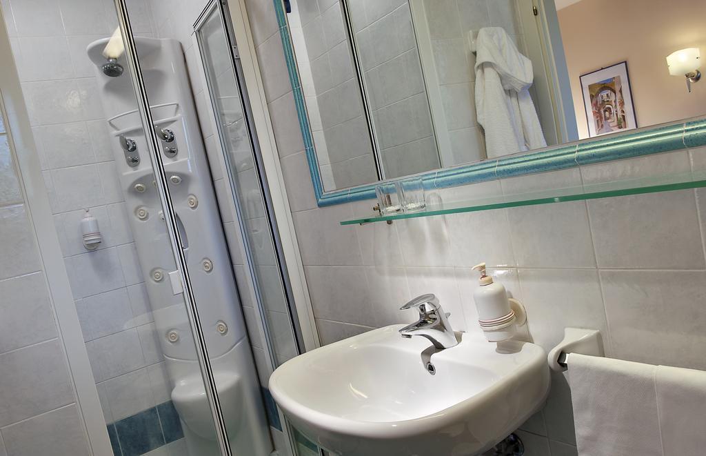 Hotel San Giovanni Terme ايسكيا المظهر الخارجي الصورة